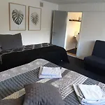 Bed & Breakfast Sdr. 3*