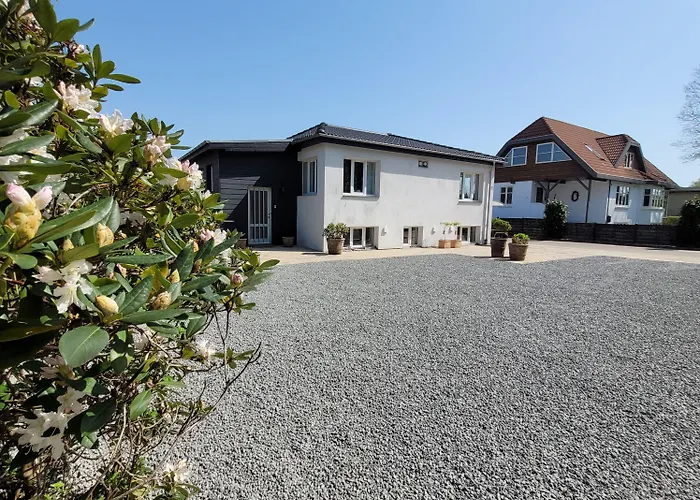 Sdr. Bed & Breakfast 3*